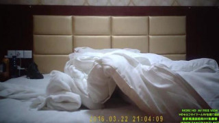 新人xiaoleizi(口臭猥瑣眼鏡哥)酒店約炮強吻外語系妹子 新人xiaoleizi(口臭猥瑣眼鏡哥)酒店約炮強吻外語系妹子