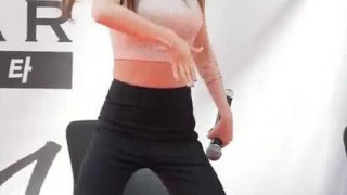 Fiestar Jei Bouncing in You’re Pitiful: No Imagination Required Fiestar Jei Bouncing in You’re Pitiful: No Imagination Required