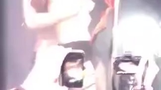 這是哪家夜店玩好大!? 這是哪家夜店玩好大!?