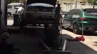 享受日光美好!D奶妹早晨裸跑!三點全露快走運動!路人驚喜:下次別晨跑來晨炮 享受日光美好!D奶妹早晨裸跑!三點全露快走運動!路人驚喜:下次別晨跑來晨炮