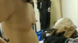 真實偷拍!!宿舍窗外偷拍大學情侶激情做愛 最後好像還被女生發現..... 真實偷拍!!宿舍窗外偷拍大學情侶激情做愛 最後好像還被女生發現.....