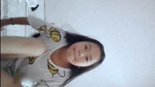 認為小蘿莉不敢脫? 那就太小看她了 1 認為小蘿莉不敢脫? 那就太小看她了 1