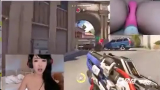 開實況玩鬥陣還順便底下在自慰特工! 準心都自瞄下面了 開實況玩鬥陣還順便底下在自慰特工! 準心都自瞄下面了