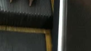 南韓地鐵尾隨抄底偷拍美腿短裙~28 南韓地鐵尾隨抄底偷拍美腿短裙~28