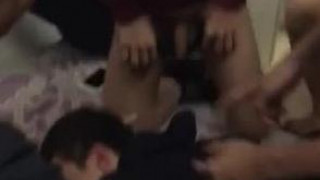 [露J][慎入] HKU 某 Campus Hall 既同學做咩用碌鳩鞭人個頭 唔知咩 HALL