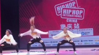 跳到露點了 跳到露點了