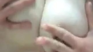 日本巨乳學生妹自揉2 日本巨乳學生妹自揉2