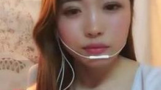 著名女主播闪露被疯传 太快了,没看清 著名女主播闪露被疯传 太快了,没看清