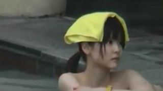 甜美毛巾妹露天溫泉-.flv 甜美毛巾妹露天溫泉-.flv