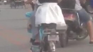 风吹屁屁凉 江苏地区可以玩人前露出的骚女联系我 Q295388369 风吹屁屁凉 江苏地区可以玩人前露出的骚女联系我 Q295388369