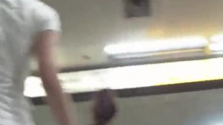 一路尾随偷拍裙底 扒糗事最新地址 www.91baqiushi.com 一路尾随偷拍裙底 扒糗事最新地址 www.91baqiushi.com