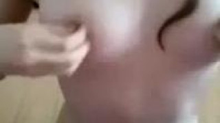 가슴 쪼물닥 거리는 몸매좋은 처자 가슴 쪼물닥 거리는 몸매좋은 처자