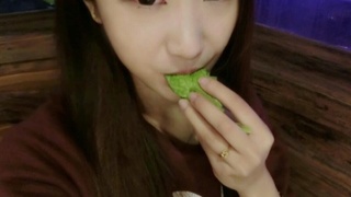 笑笑的可愛女孩做愛流出~7部極短片合1~ 笑笑的可愛女孩做愛流出~7部極短片合1~