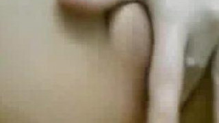 漂亮90后小美女深喉口交和第一次开后门表情痛苦 漂亮90后小美女深喉口交和第一次开后门表情痛苦