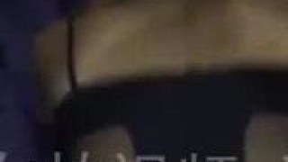 跟闺蜜打电话说:你男人一直拿他的肉棒往我身体里插,插的我好爽! 跟闺蜜打电话说:你男人一直拿他的肉棒往我身体里插,插的我好爽!