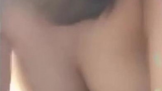 「拜託讓我們看看小紅棗」直播到一半突然螢幕轉黑三秒...巨乳妹的胸罩不見啦! 「拜託讓我們看看小紅棗」直播到一半突然螢幕轉黑三秒...巨乳妹的胸罩不見啦!