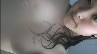 藝校妹子自拍洗澡傻傻以為可以投稿演員招募 藝校妹子自拍洗澡傻傻以為可以投稿演員招募