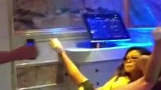 人體開瓶器 還會噴酒唷 人體開瓶器 還會噴酒唷