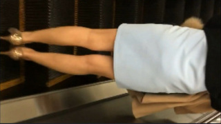 真‧偷拍神人!!趁搭電扶梯偷偷地拍穿短裙的騷妹 被發現就完了 3 真‧偷拍神人!!趁搭電扶梯偷偷地拍穿短裙的騷妹 被發現就完了 3