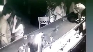 喝醉的女孩要小心啊.... 喝醉的女孩要小心啊....