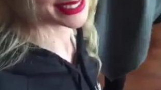 外国妞就是开放,一边做着头发一边为边上的男人打飞机 口交  姐妹也一起帮忙 完整版(Full video) www.91baqiushi.com 外国妞就是开放,一边做着头发一边为边上的男人打飞机 口交  姐妹也一起帮忙 完整版(Full video) www.91baqiushi.com