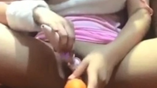 巨乳兔女郎大戰胡蘿蔔 還戰到噴水了呢! 巨乳兔女郎大戰胡蘿蔔 還戰到噴水了呢!