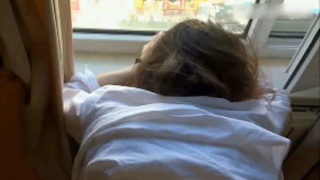 背著丈夫跟眼鏡男偷情還給中出 背著丈夫跟眼鏡男偷情還給中出