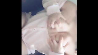 粉紅頭+雪白奶,可愛萌妹自己玩到噴水! 粉紅頭+雪白奶,可愛萌妹自己玩到噴水!