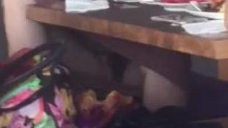 冒死偷拍没穿内裤的美女街边吃东西,下面全露啊 這是故意走光阿 冒死偷拍没穿内裤的美女街边吃东西,下面全露啊 這是故意走光阿