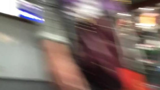 Milf sexy ?escalator Milf sexy ?escalator