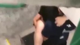 後樓梯做愛 後樓梯做愛