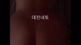 이 자세를 위해 태어난 엉덩이… 이 엉덩이에 반해 결혼했지만 십년이 지난 지금도 질리지가 않는다.. 이 자세를 위해 태어난 엉덩이… 이 엉덩이에 반해 결혼했지만 십년이 지난 지금도 질리지가 않는다..