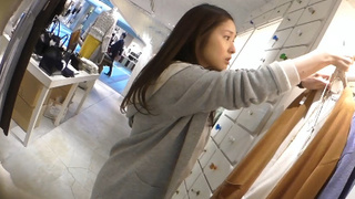 真‧偷拍神人!!假裝逛街是想看正妹店員穿甚麼內褲!!3 真‧偷拍神人!!假裝逛街是想看正妹店員穿甚麼內褲!!3