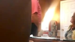 辦公室秘書非常樂意幫老闆紓壓 辦公室秘書非常樂意幫老闆紓壓