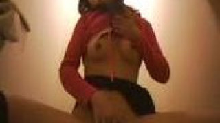 美女用紙巾自慰 美女用紙巾自慰