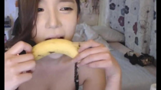 바나나 자위를 즐기는 비제이 바나나 자위를 즐기는 비제이