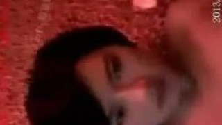 骚货一直在淫言浪语 不是真骚就是只鸡 骚货一直在淫言浪语 不是真骚就是只鸡