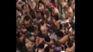 学生校园裸奔加长版 学生校园裸奔加长版