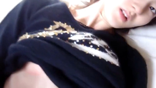 韓國妹子與男友自拍性愛 邊幹還邊搓弄豆豆 韓國妹子與男友自拍性愛 邊幹還邊搓弄豆豆