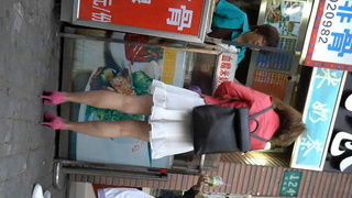 真‧偷拍神人!! 老司機帶你看遍裙下的風光明媚 12 真‧偷拍神人!! 老司機帶你看遍裙下的風光明媚 12