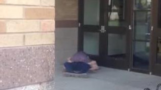 竟在教堂門口榨取體液來「做愛」的見證 竟在教堂門口榨取體液來「做愛」的見證