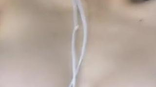 巨乳大眼妹妹聽著音樂不停地秀自己粉逼 巨乳大眼妹妹聽著音樂不停地秀自己粉逼