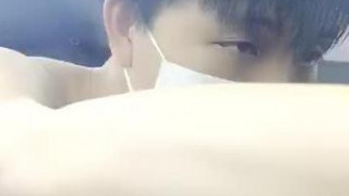 19歲清純正妹跟男友在車上啪啪還內射 滿足所有狼友 19歲清純正妹跟男友在車上啪啪還內射 滿足所有狼友