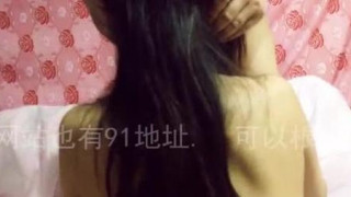 雙飛長髮姐妹,但一開始就用這個姿勢不會不舒服嗎? 雙飛長髮姐妹,但一開始就用這個姿勢不會不舒服嗎?