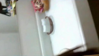 跟朋友一起找小姐開房間,順便自拍紀念 跟朋友一起找小姐開房間,順便自拍紀念