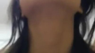 甜美女友戴上眼罩後~瘋狂扭動撞擊(有影) 甜美女友戴上眼罩後~瘋狂扭動撞擊(有影)