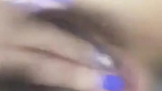 〔國語發音〕騷人妻自拍影片給老公看~還沒進去就先摸到噴(有影) 〔國語發音〕騷人妻自拍影片給老公看~還沒進去就先摸到噴(有影)