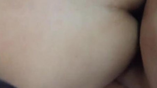 [不倫自拍]『慢慢的～裡面會痛』跟表嫂偷情！表哥每次出差～都要我跟她一起睡（有影）