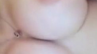 [自拍露臉]大粒肉包有沒有人要！？沒有的話～我等一下再問～正妹逆天啦（有影）