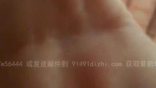 約砲櫃台女同事,「肉柱海綿體」在旁邊等著插~她卻先玩跳蛋?(有影) 約砲櫃台女同事,「肉柱海綿體」在旁邊等著插~她卻先玩跳蛋?(有影)